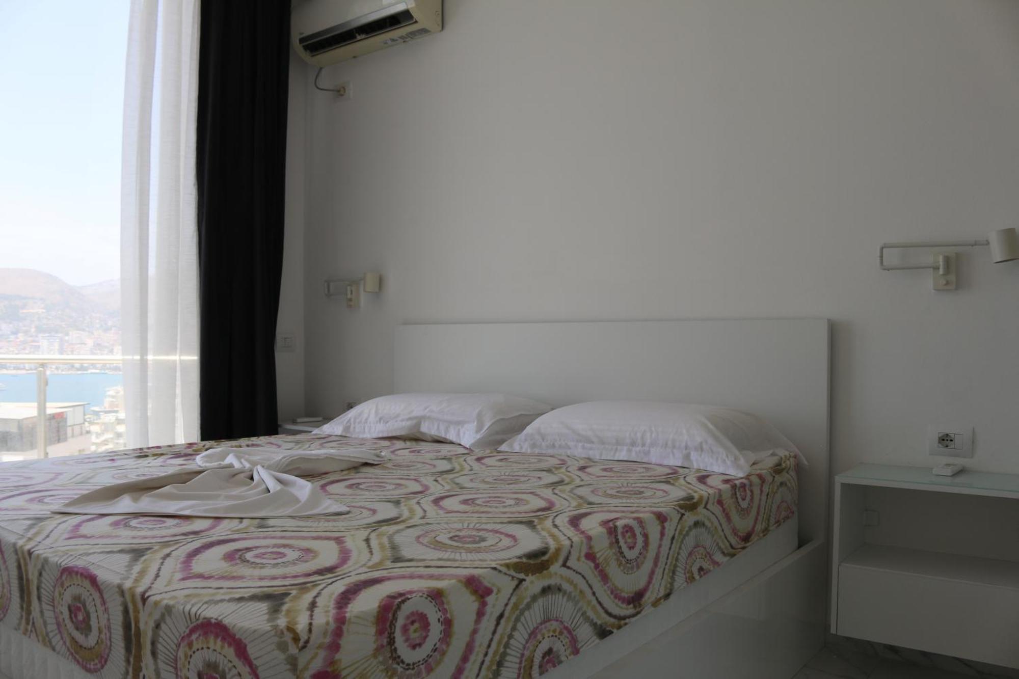 Apartamento Infinity Sea View Penthouse Sarandë Exterior foto