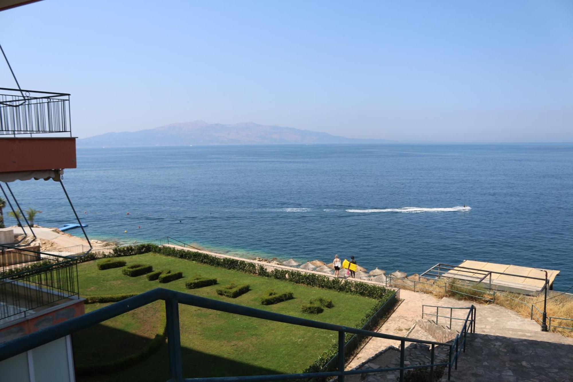 Apartamento Infinity Sea View Penthouse Sarandë Exterior foto